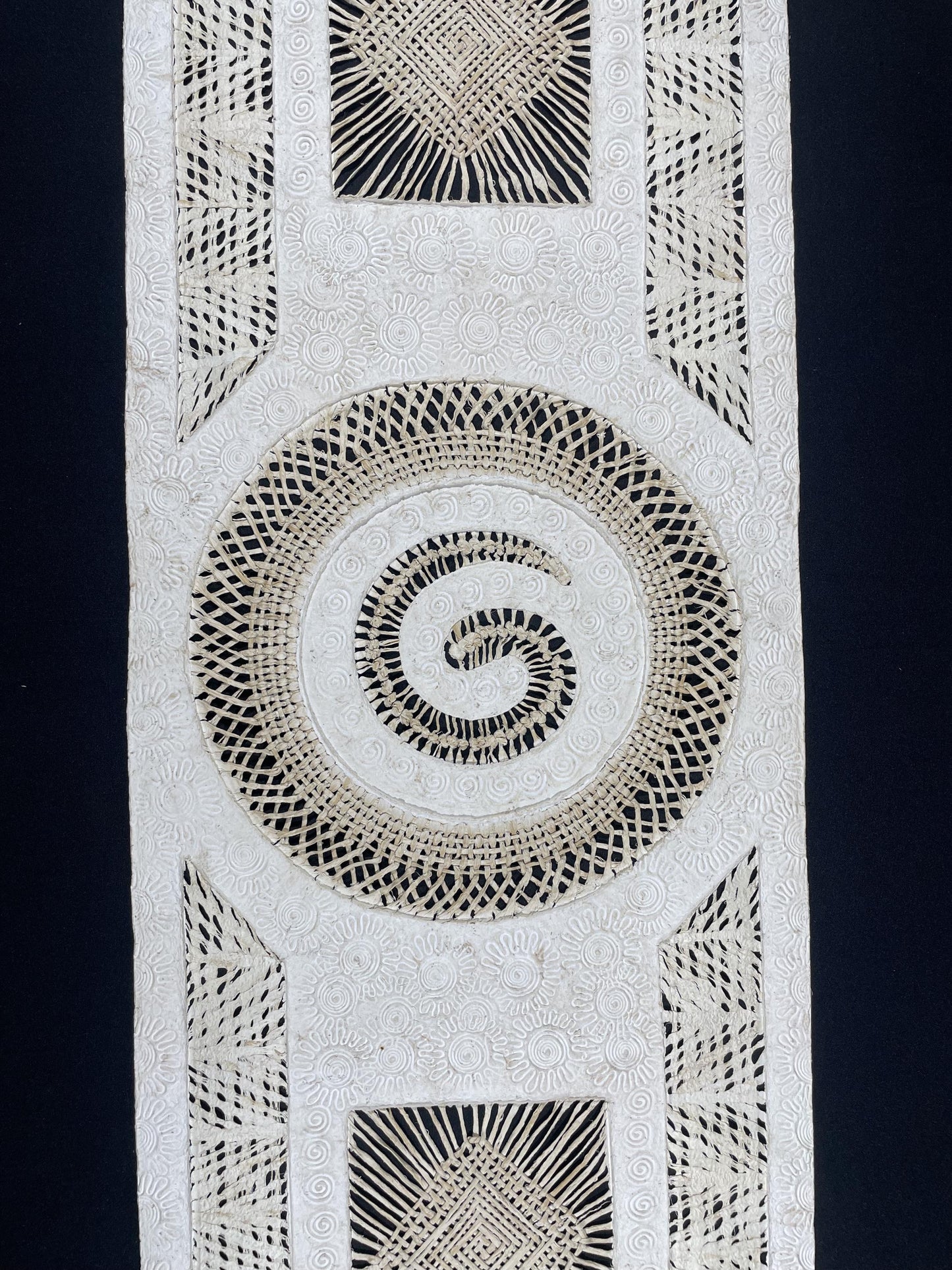 Arte Mural Mexicano en Papel Amate Hecho a Mano,Obra Contemporánea en Fibras Naturales,Diseño Orgánico Exclusivo 120 x 40 cm (SIN MARCO)