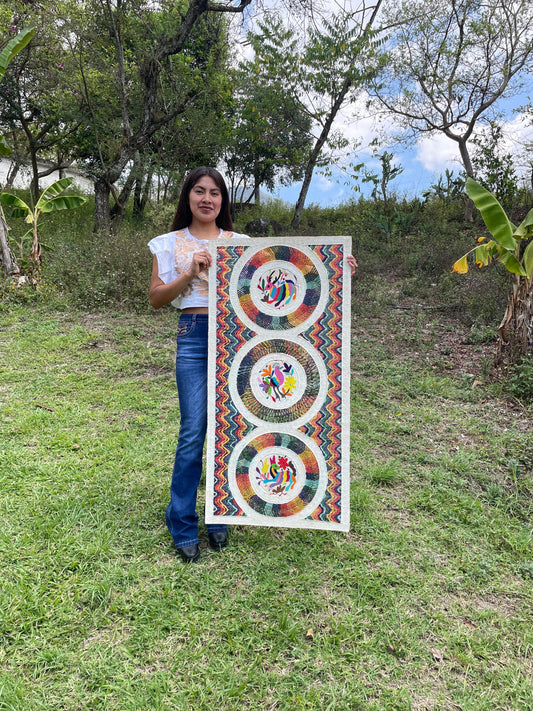 Arte Mural Mexicano en Papel Amat Teñido con Bordado Tenango Hecho A Mano-Arte Otomí Moderno XXL de 47.2 in X 23.6 in (SIN MARCO)