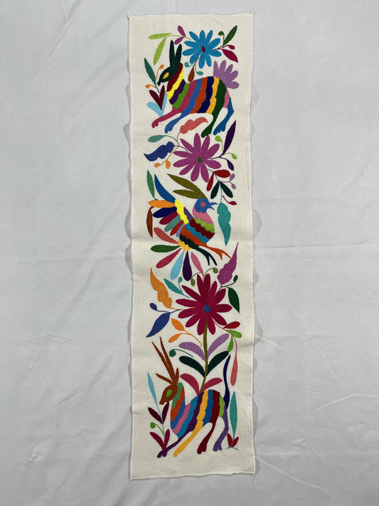 Bordado Tenango Hecho a Mano-Bordado Otomí XL 87 cm x 23 cm-Arte Mexicano en Multicolor de Forma Vertical (SIN MARCO)
