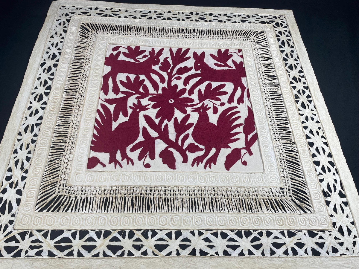 Arte Mural Mexicano en Papel Amate y Bordado Tenango Hecho a Mano-XL 31 x 31-Arte Otomí Moderno (SIN MARCO)