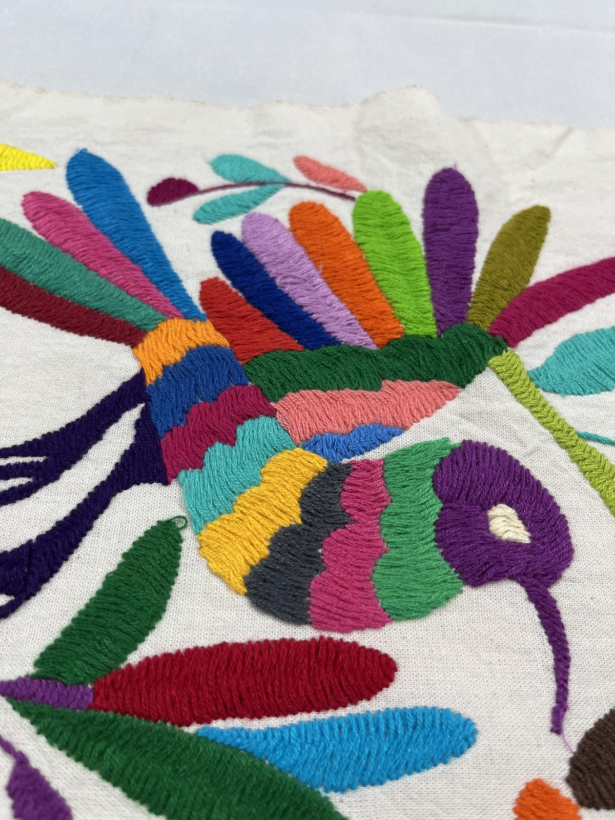 Bordado Tenango Hecho a Mano-Bordado Otomí XL 88 cm x 24 cm-Arte Mexicano en Multicolor de Forma Vertical (SIN MARCO)