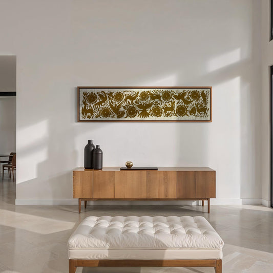 Enorme Bordado Tenango Hecho a Mano en Color Dorado-Tapizado Otomi Horizontal XXL 188 cm x 42 cm (SIN MARCO)