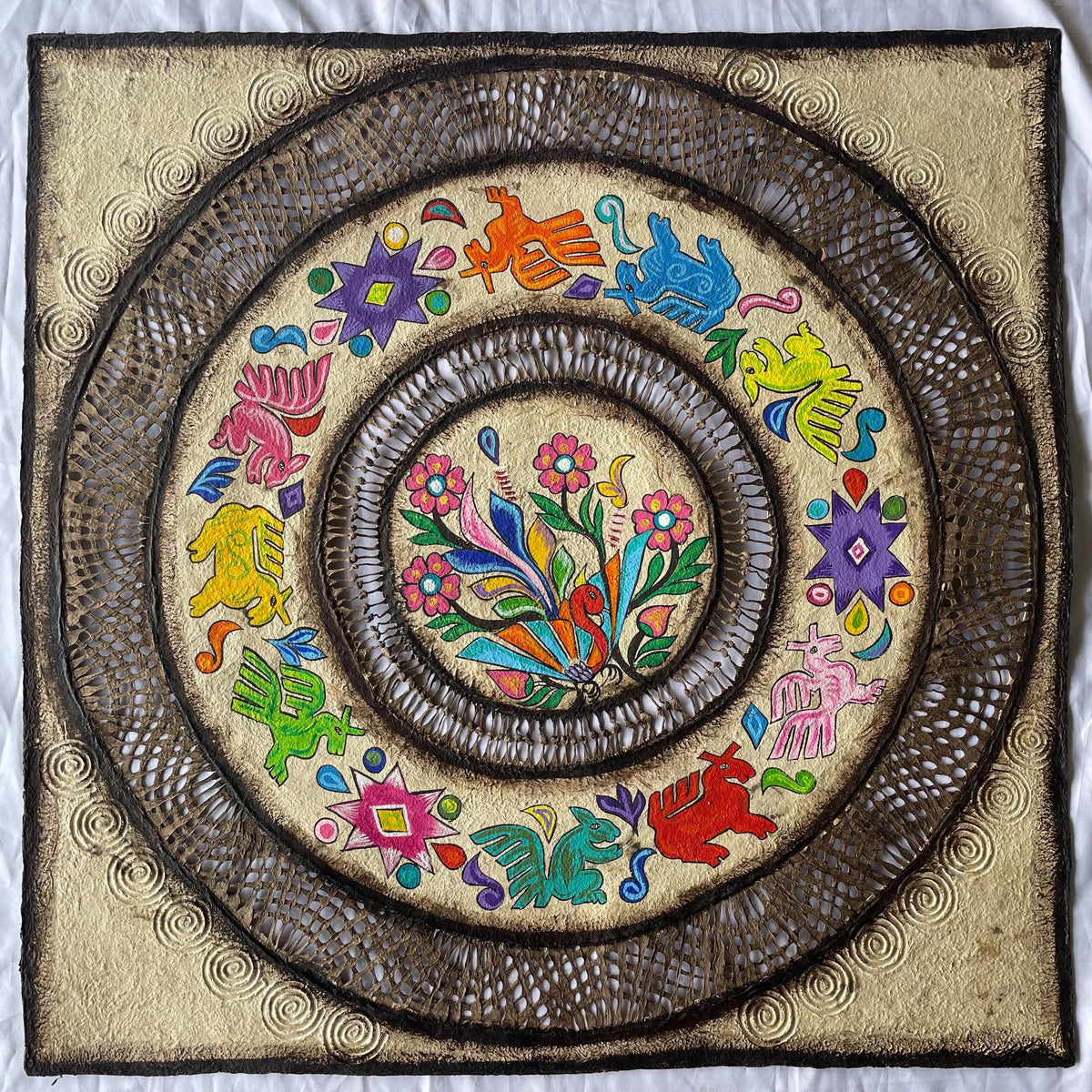 Arte Patrimonial Mexicano sobre Papel Amate, Obra Original con Pigmentos Naturales de Jonote, Arte Otomi de Colección 80 cm x 80 cm