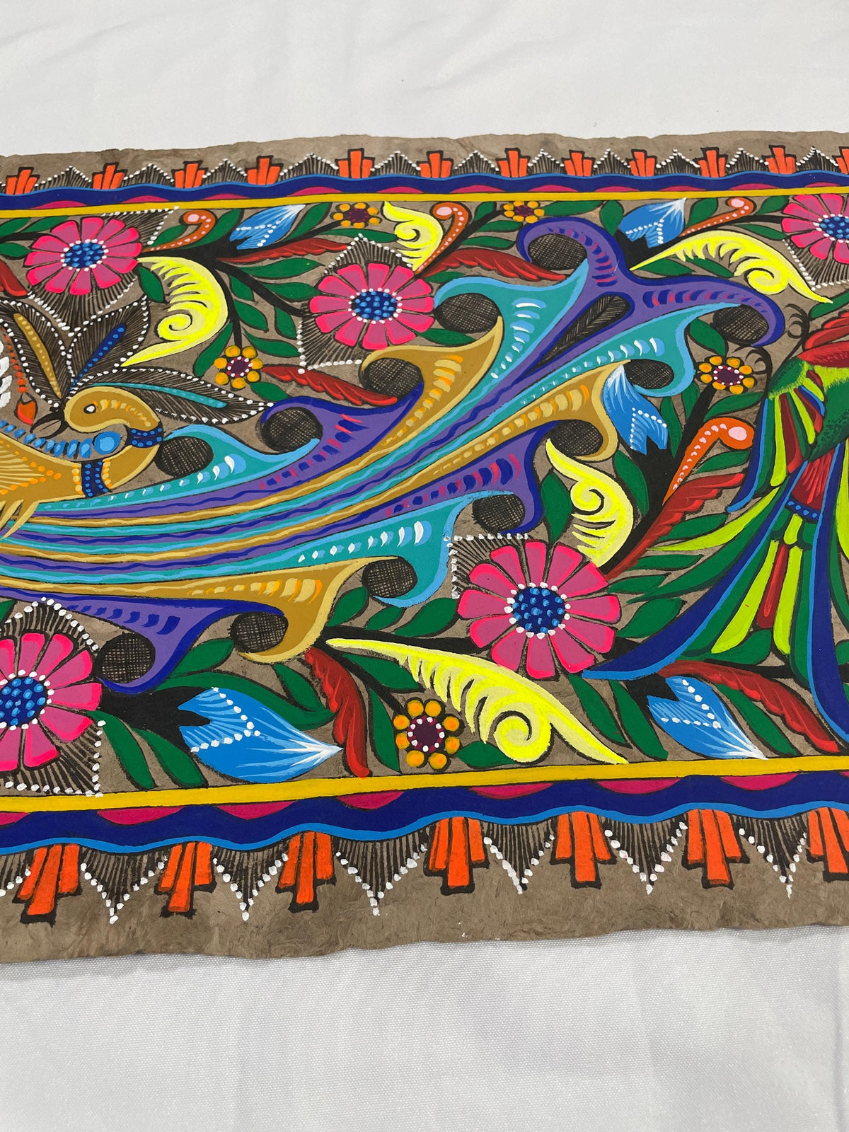 Papel Amate Mexicano Hecho a Mano,Arte Original de Ave Majestuosa y Flores Vibrantes,Obra Única de Colección, 40 cm x 60 cm (Sin Marco)