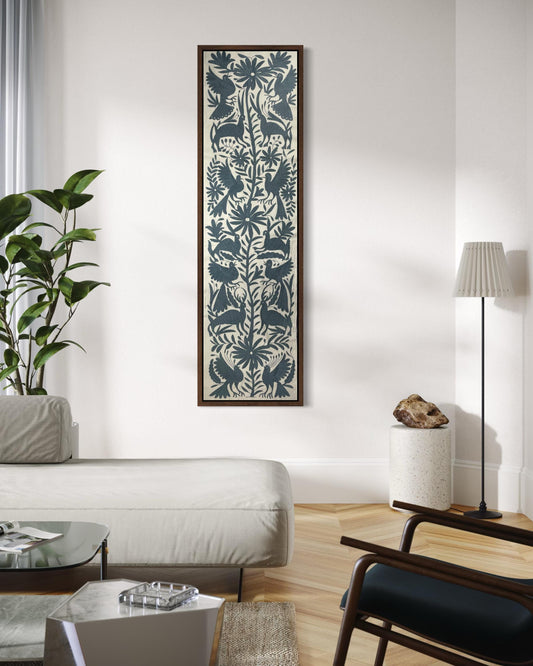 Enorme Bordado Tenango Hecho a Mano en Color Gris Azulado -Bordado Otomí, Tapiz Decorativo XXL 190 cm x 45 cm (SIN MARCO)