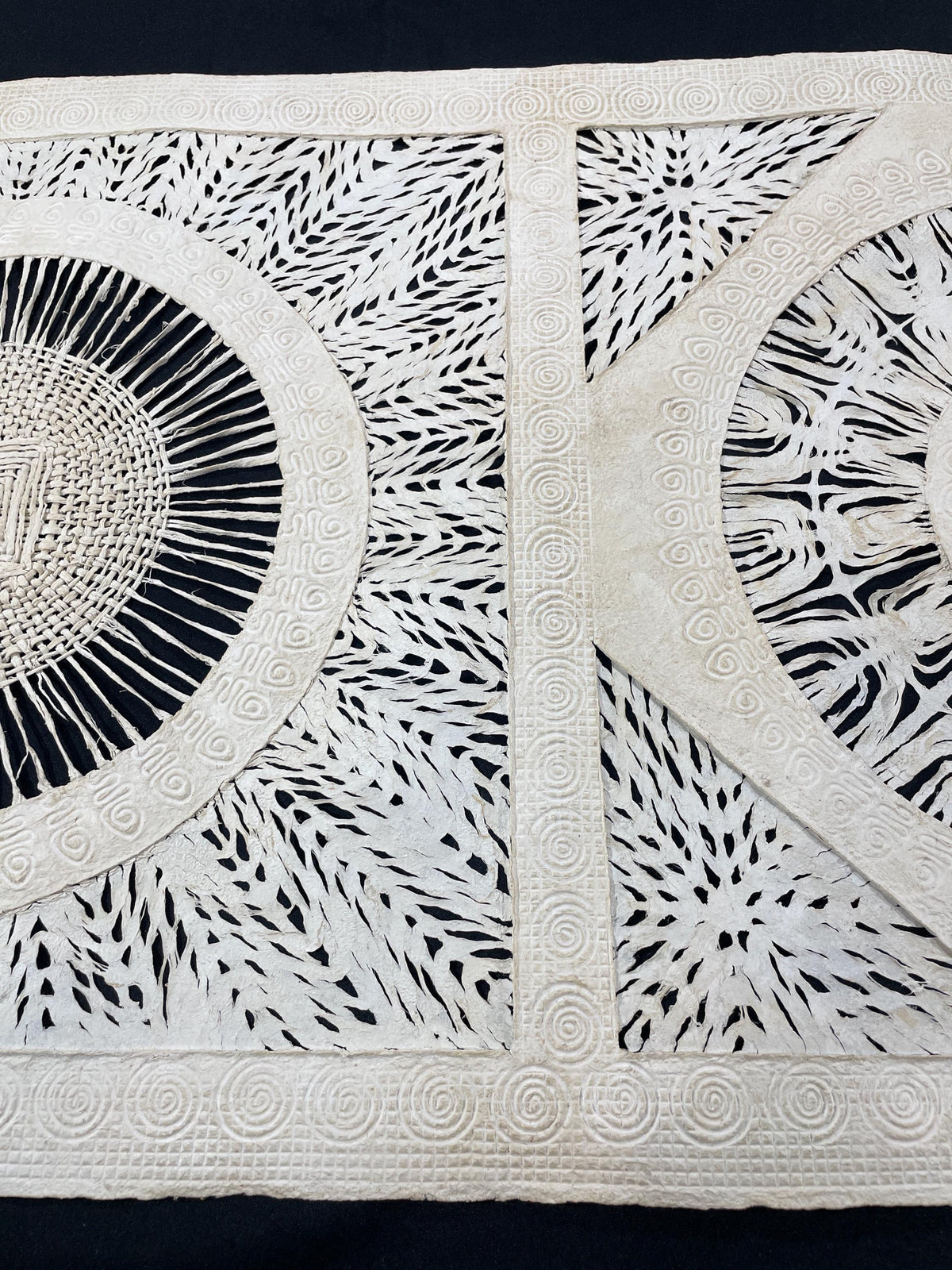 Enorme Arte Mural Mexicano en Papel Amate Hecho a Mano XXL 70.8 in x 23.6 in,Arte Otomi Moderno con Tejidos Circulares (Sin Marco)