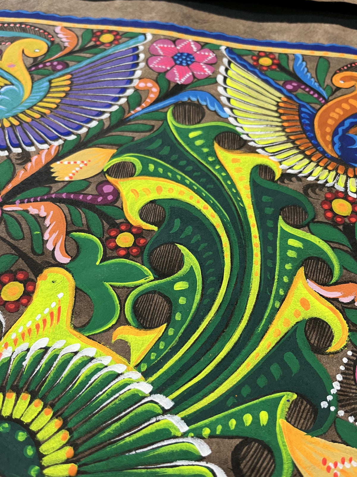 Pintura Tradicional Mexicana sobre Papel Amate Hecho a Mano, Arte Otomi Original con Aves y Flores, Obra Única de Colección (Sin Marco)