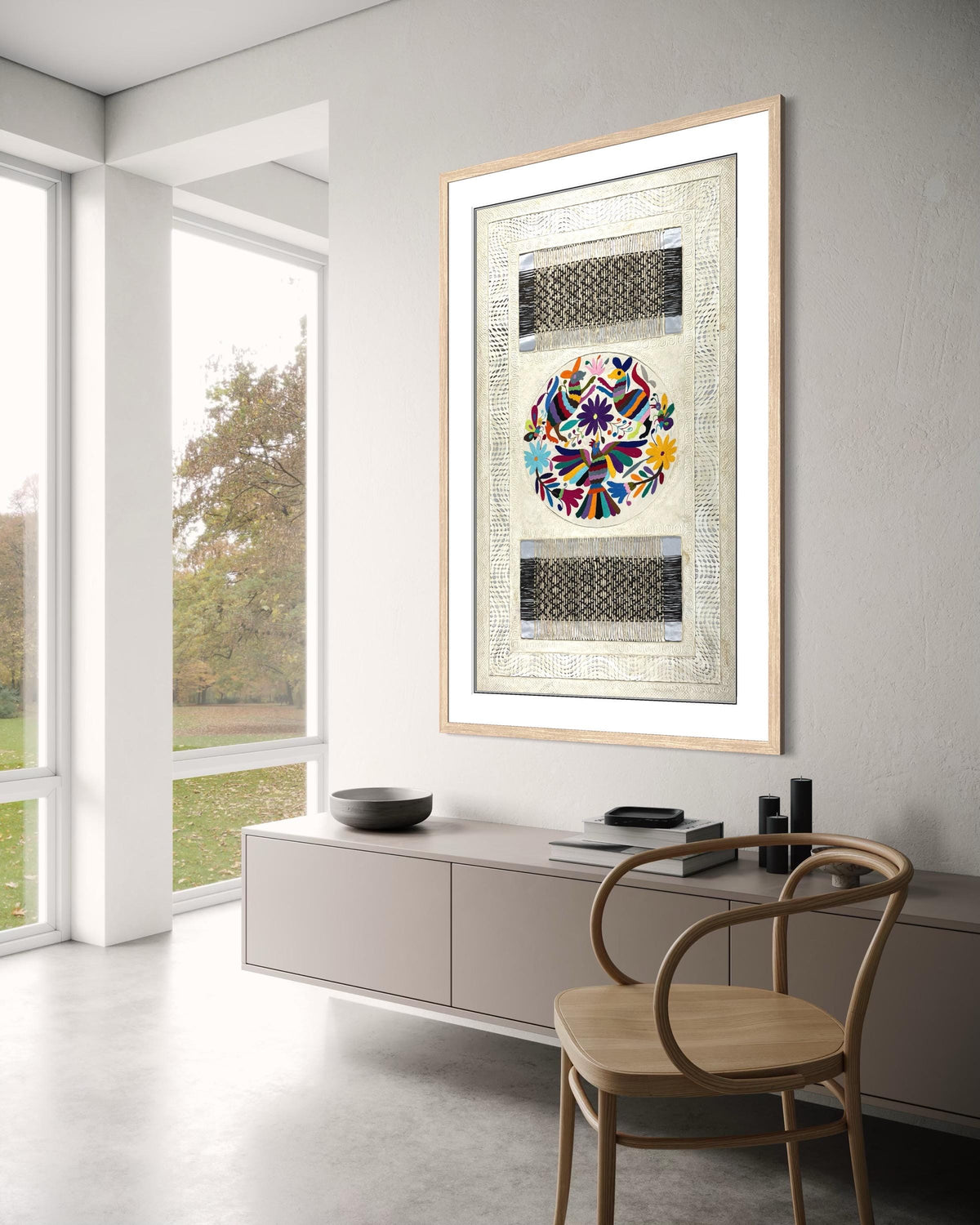 Gran Arte Mural Otomi en Papel Amate y Bordado Tenango Circular Hecho a Mano,Arte Mexicano Moderno XXL 47.2 in x 27.5 in (SIN MARCO)