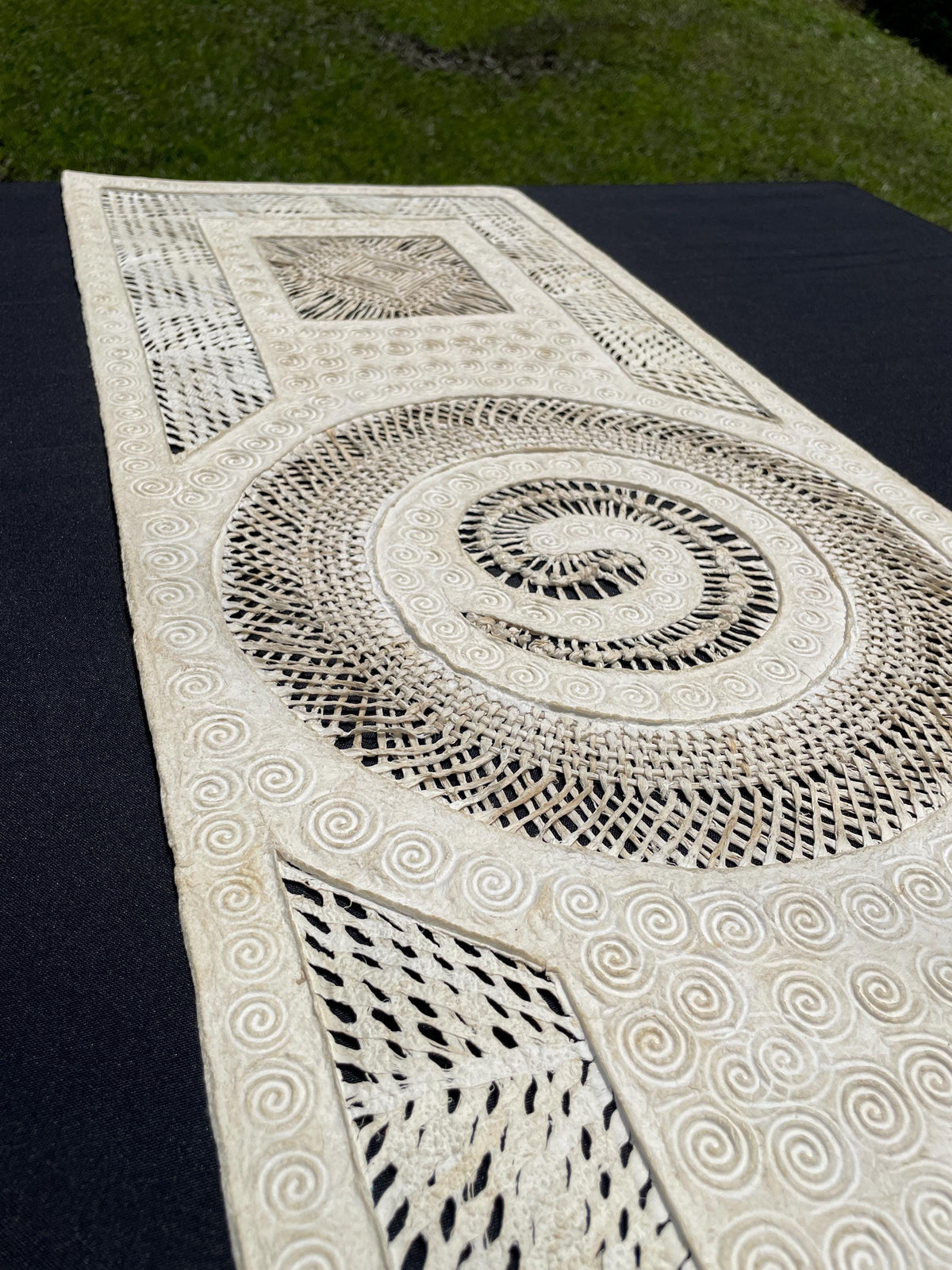 Arte Mural Mexicano en Papel Amate Hecho a Mano,Obra Contemporánea en Fibras Naturales,Diseño Orgánico Exclusivo 120 x 40 cm (SIN MARCO)