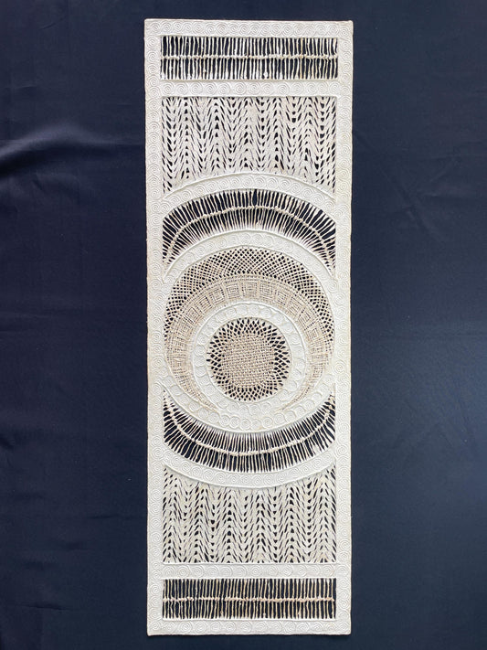 Arte mural hecho a Mano en Papel Amate- Medallón Otomi, Arte Mexicano Moderno 120 x 40 cm (47.2 x 15.7) — Amate blanco natural — Sin Marco