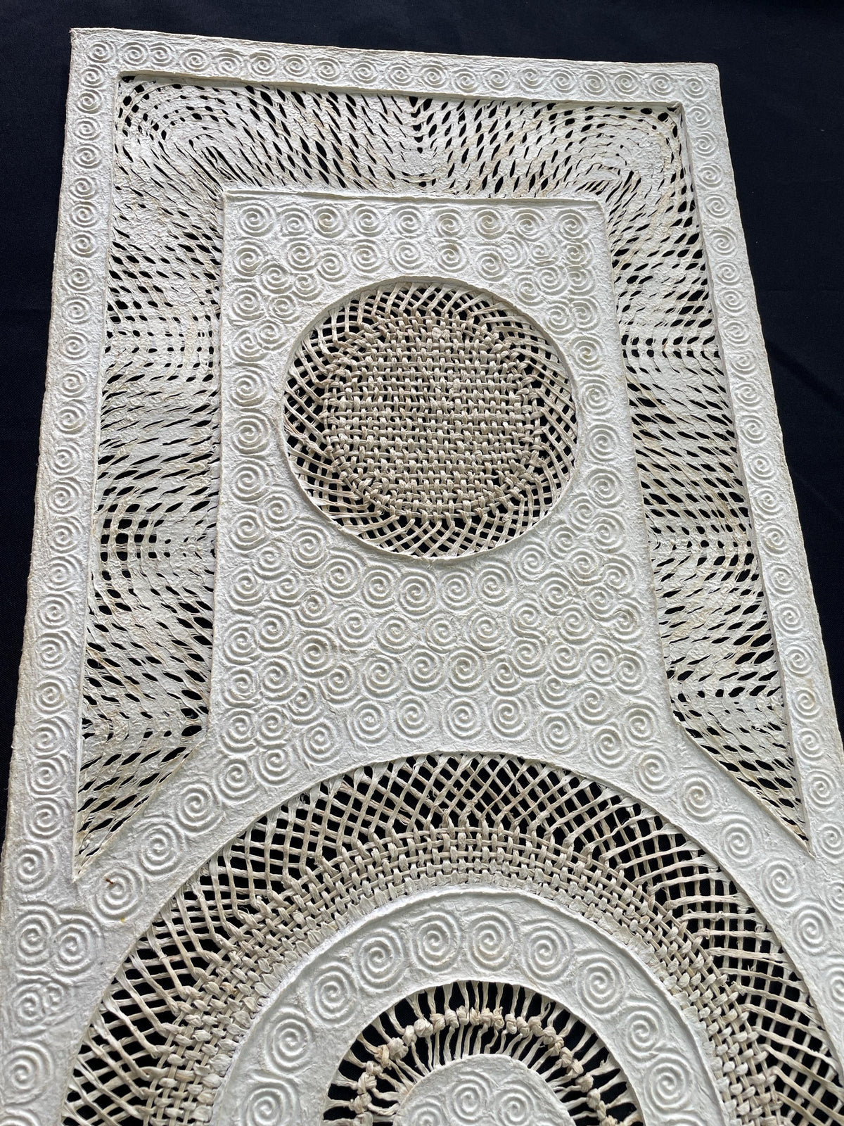 Arte Mural Mexicano en Papel Amate Hecho a Mano,Obra Contemporánea en Fibras Naturales,Diseño Orgánico Exclusivo 47.2 x 15.7 in (SIN MARCO)
