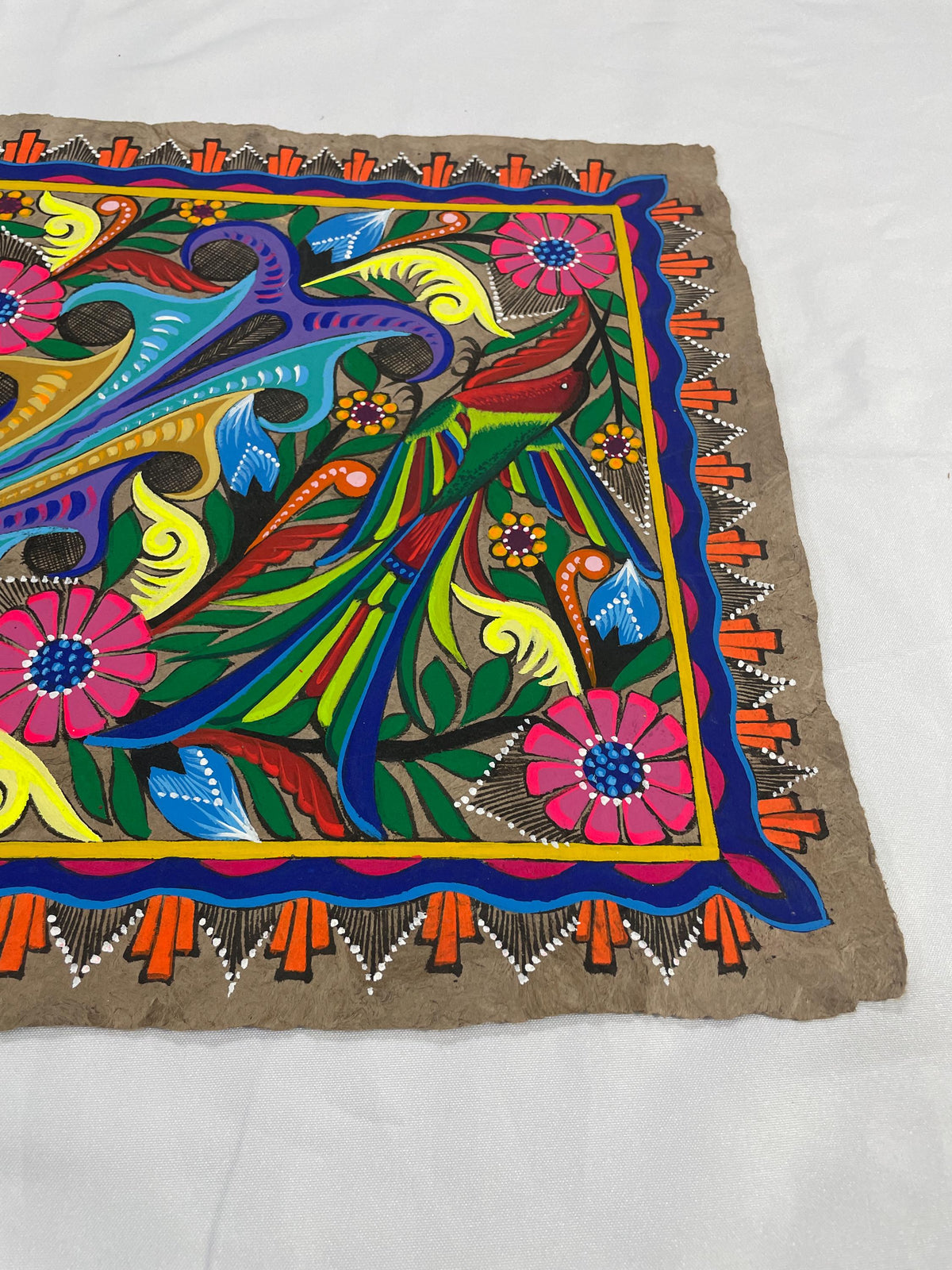 Papel Amate Mexicano Hecho a Mano,Arte Original de Ave Majestuosa y Flores Vibrantes,Obra Única de Colección, 40 cm x 60 cm (Sin Marco)