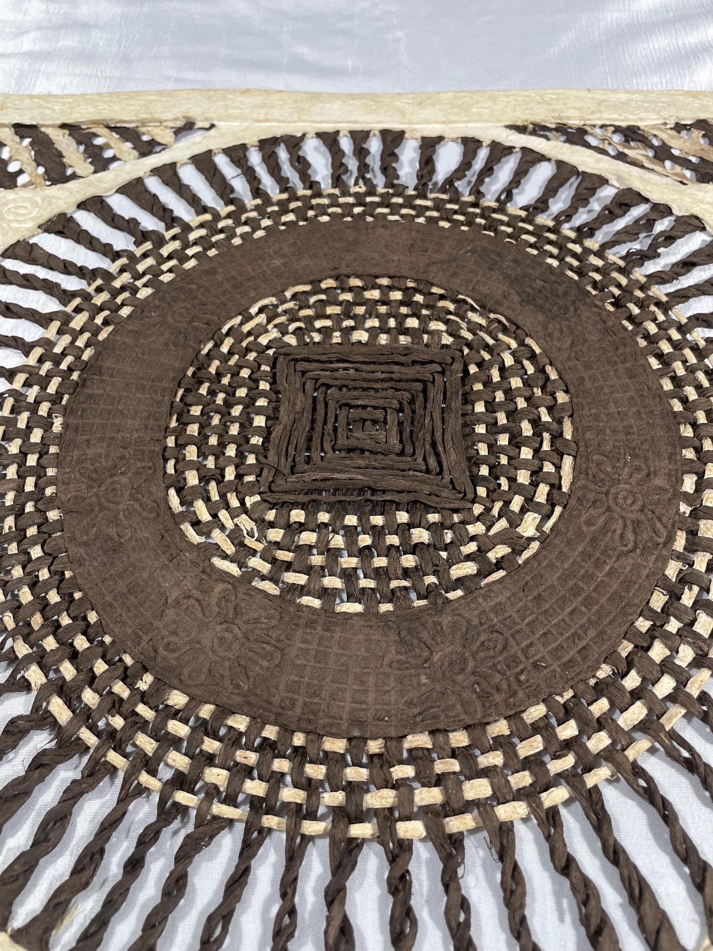 Arte Mural Mexicano en Papel Amate con Bordado de Tenango Hecho a Mano- 120 cm x 40 cm-Arte Bordado Otomí Moderno (SIN MARCO)