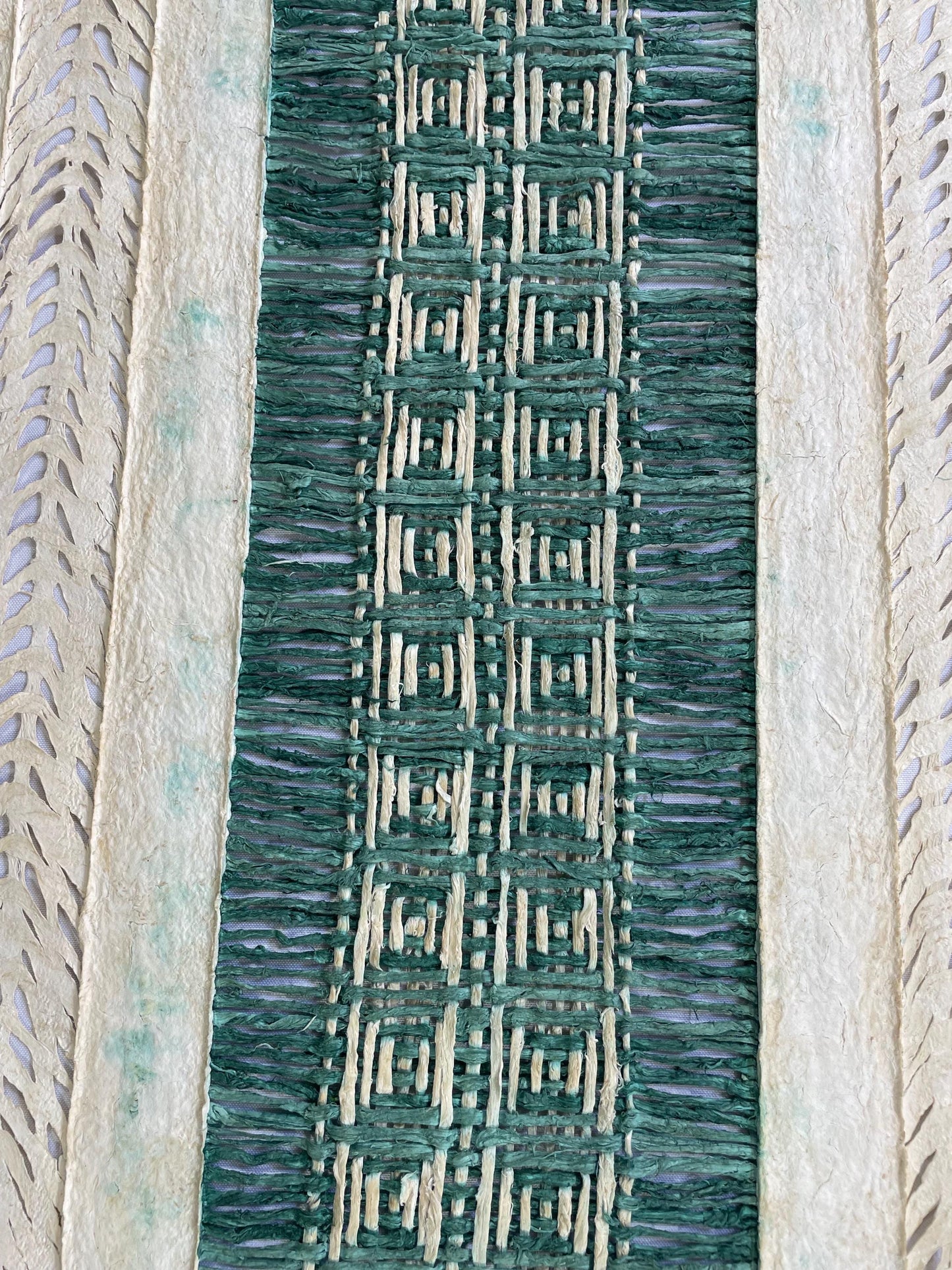 Arte Mural Mexicano Moderno en Papel Amate Hecho a Mano-Arte Otomi en Color Verde Azulado,  XL 47 in X 15 in (SIN MARCO)