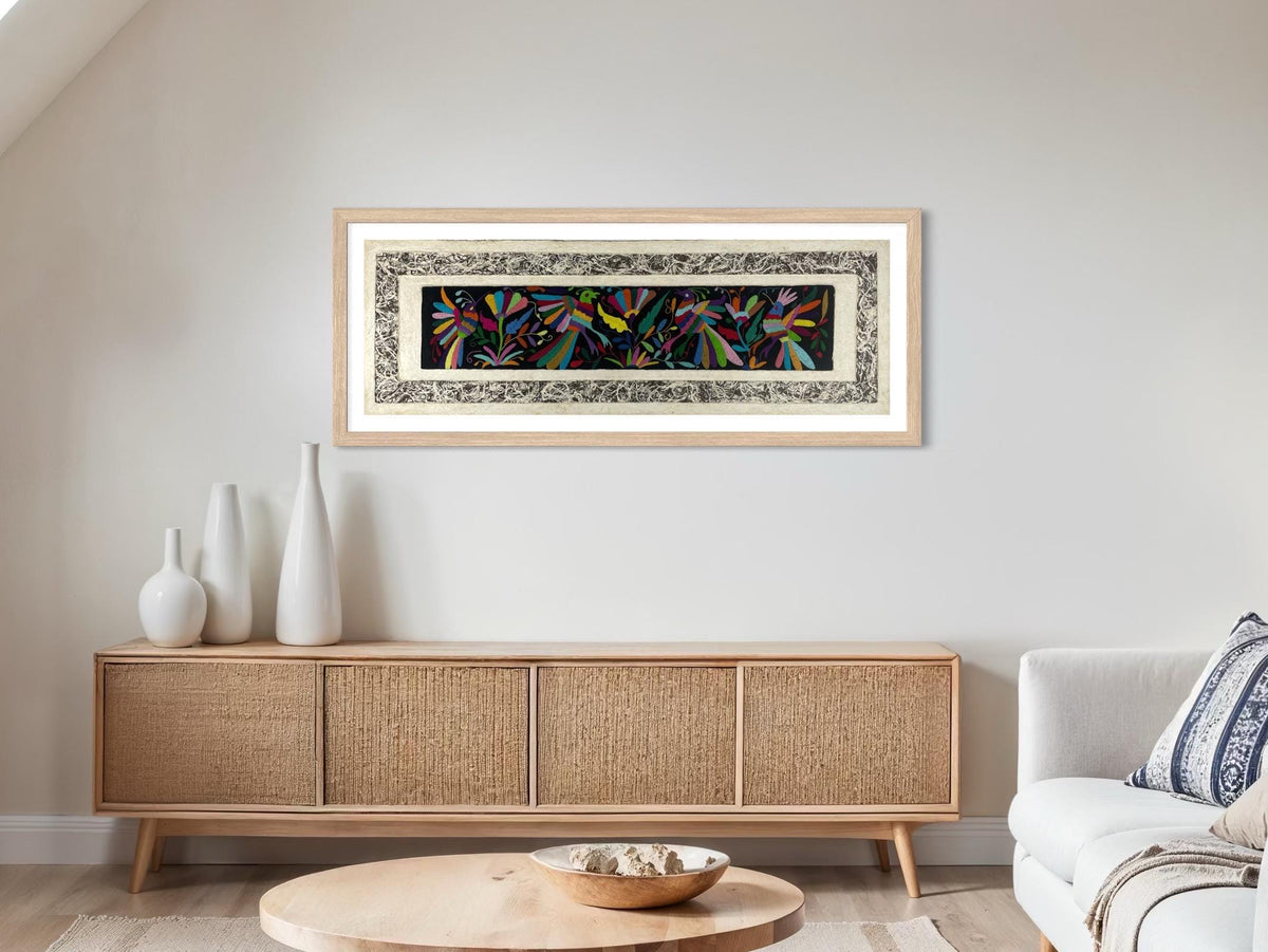 Arte Mural Mexicano en Papel Amate con Bordado de Tenango Hecho a Mano- 47,2 x 15,7-Arte Bordado Otomí Moderno (SIN MARCO)