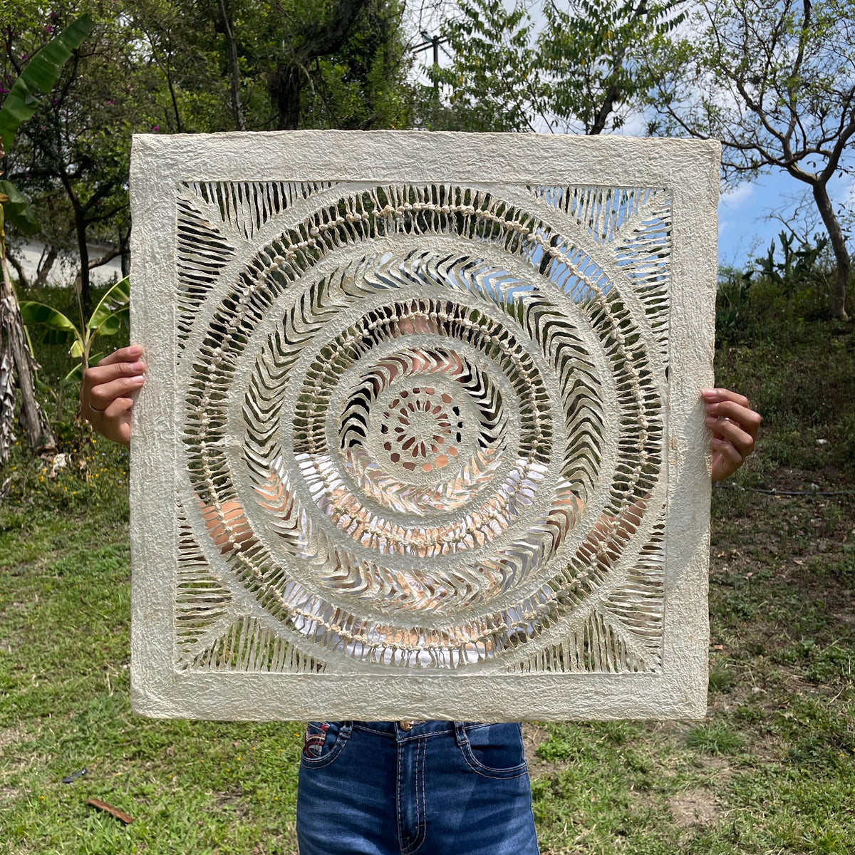 Arte Mural Mexicano en Papel Amate Hecho a Mano - Arte Otomí Moderno de 23 x 23 -(SIN MARCO)