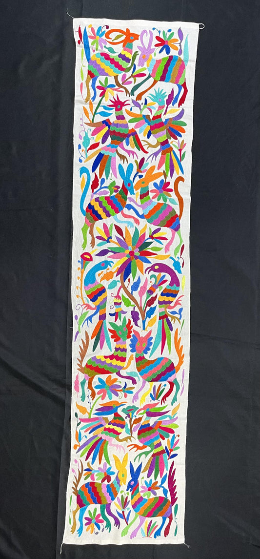 Bordado Tenango Hecho a Mano-Textil Otomi XXL 192 cm x 43 cm-Arte Mexicano en Multicolor en Forma Vertical (SIN MARCO)