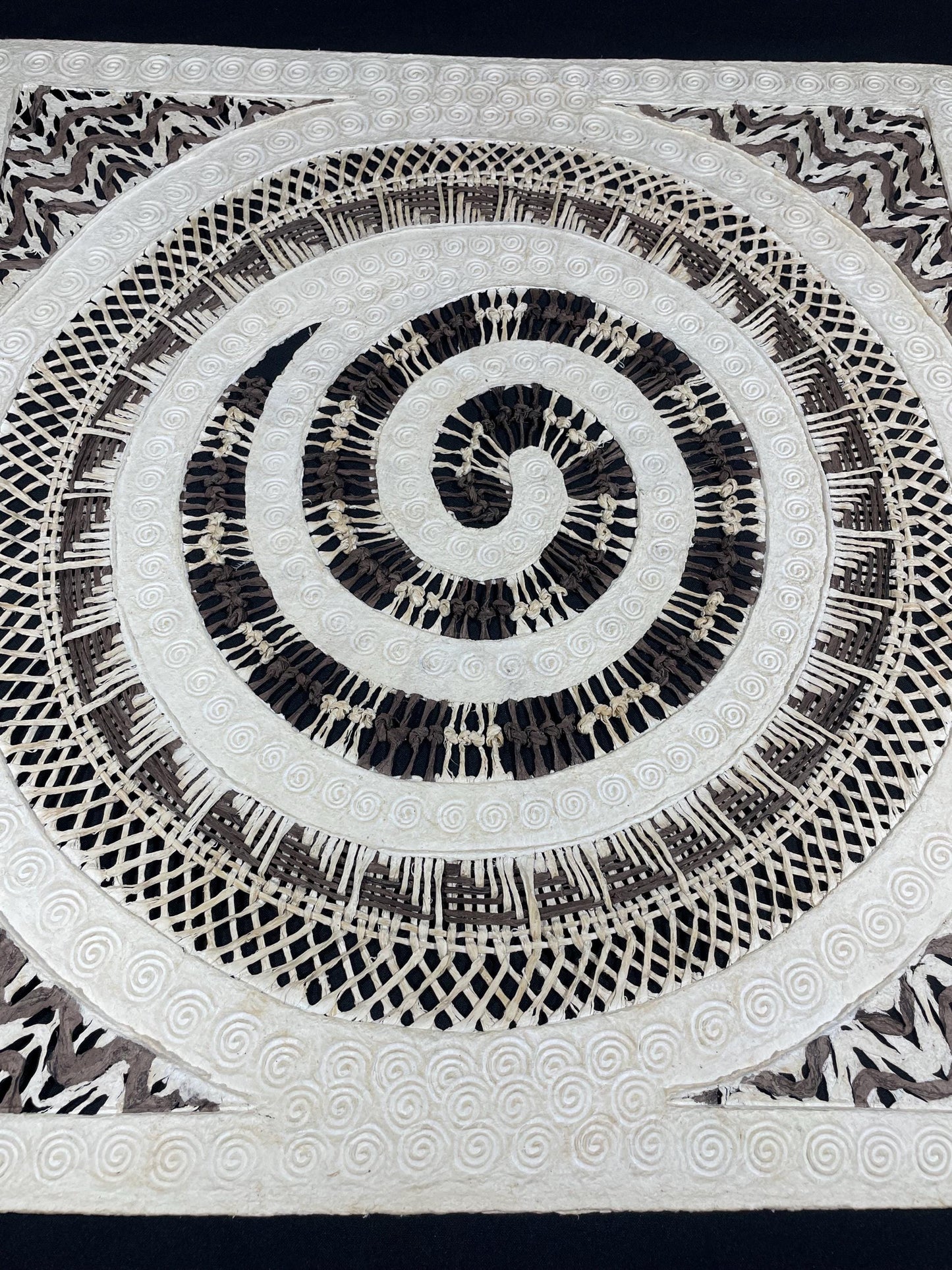 Arte Mural Mexicano Moderno en Papel Amate Hecho a Mano-Arte Moderno Mexicano de 23 x 23 (SIN MARCO)