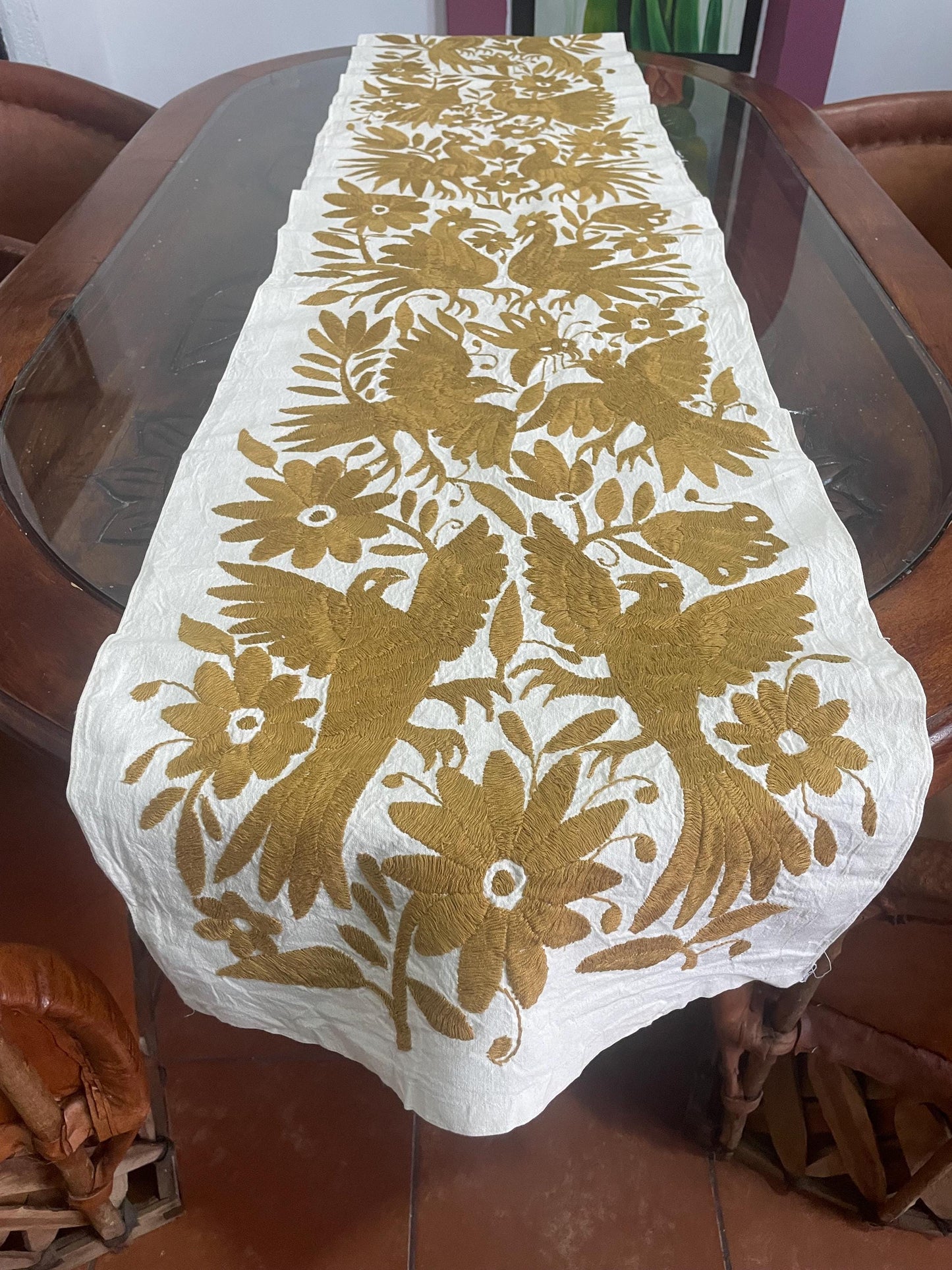 Tapiz Otomi Hecho a Mano en Color Dorado, Gran Bordado Otomi/Tenango XXL 188 cm x 46 cm