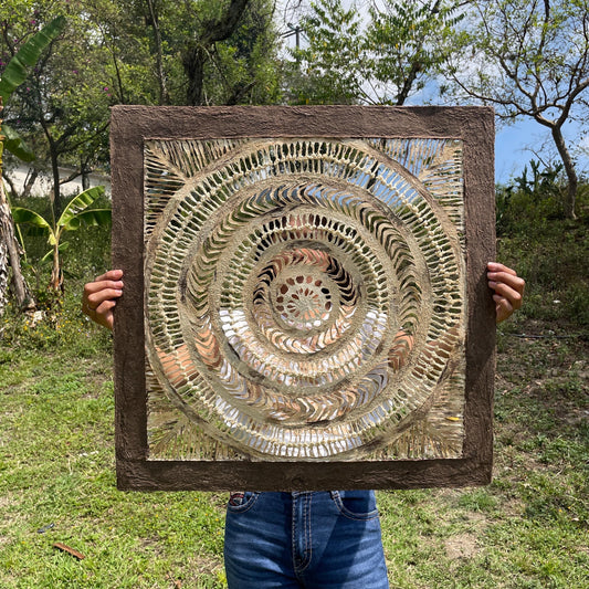 Arte Mural Mexicano Moderno Hecho a Mano en Papel Amate–Arte Moderno Otomí de 23 x 23 (SIN MARCO)