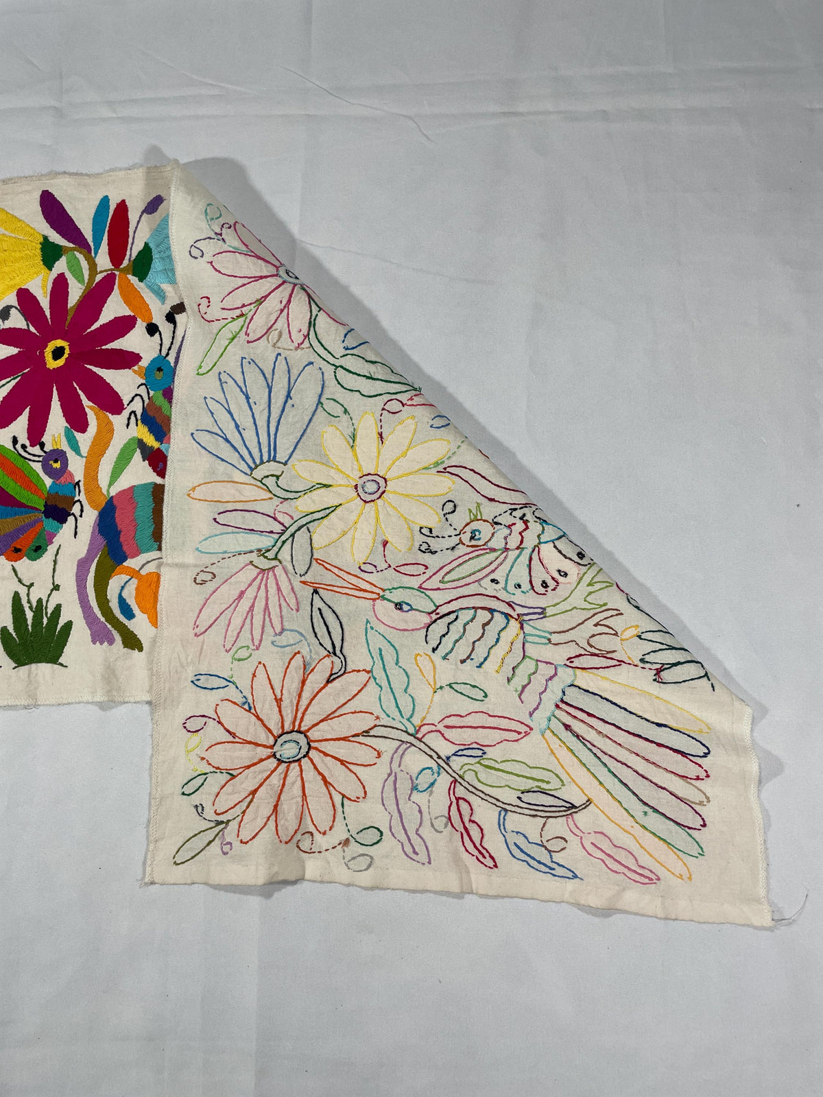 Textil Mexicano Tenango Bordado y Hecho a Mano, Tapizado Otomi Moderno en Multicolor,XL 93 cm x 44 cm (Sin Marco) Formato Horizontal