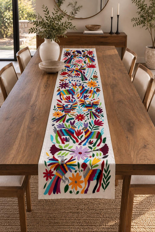 Enorme Bordado Tenango Hecho a Mano en Multicolor-Bordado Otomi en Vertical XXL 75.1  x 17.7 in