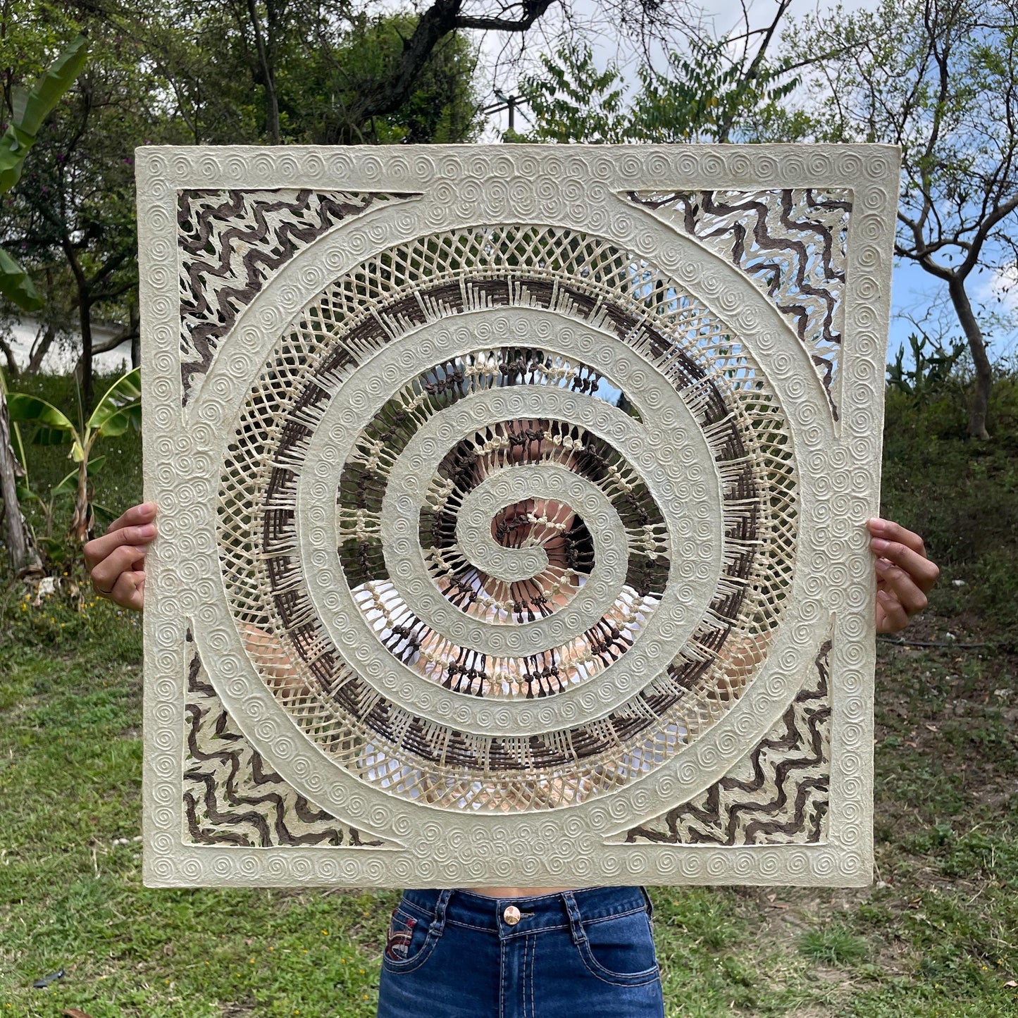 Arte Mural Mexicano Moderno en Papel Amate Hecho a Mano-Arte Moderno Mexicano de 23 x 23 (SIN MARCO)