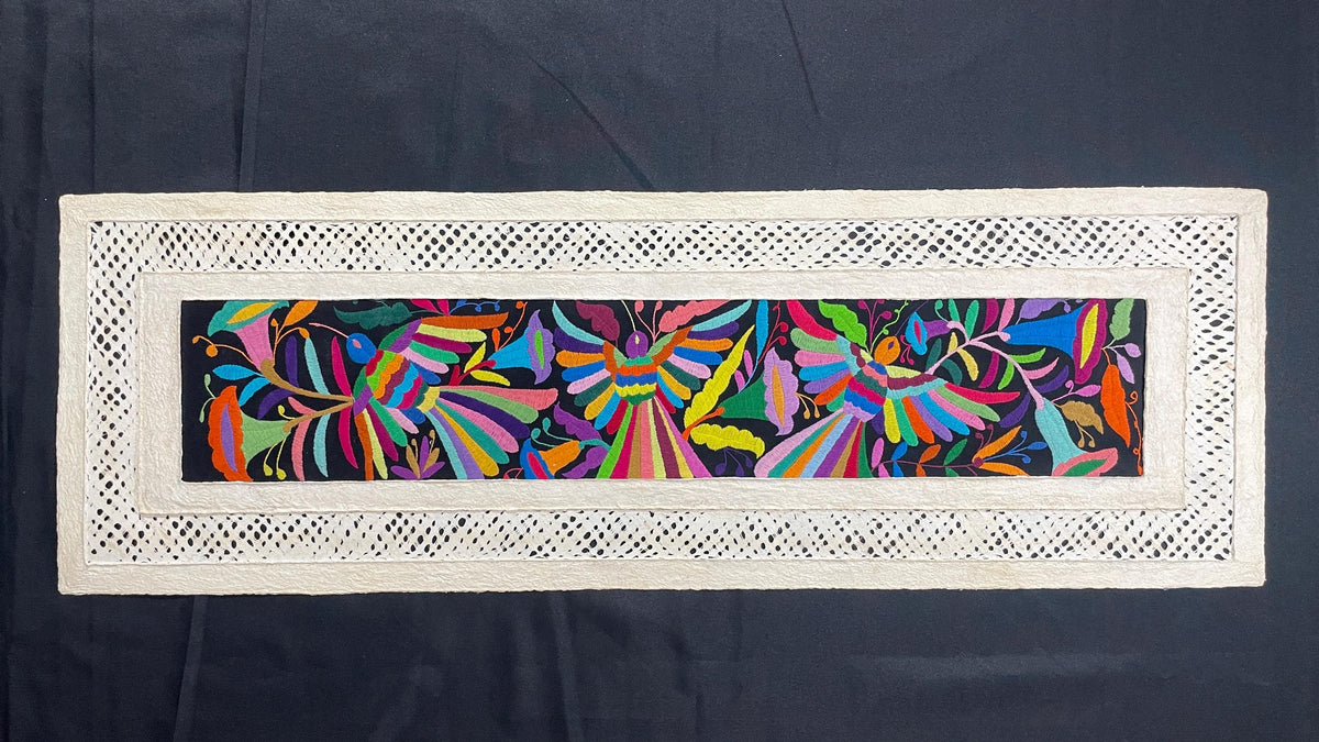 Arte Mural Mexicano de Papel Amate con Bordado Tenango Hecho a Mano XL 47.2 x 15.7 -Arte Otomi Moderno (SIN MARCO)
